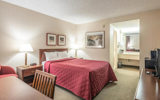 photo 3 of University Place Hotel & Conference Center