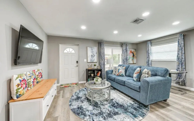 photo 4 of Updated Bonita Springs Home < 2 Mi to Beach!