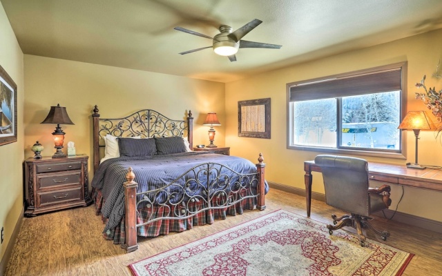 photo 4 of Modern Home w/ Patio: 3 Mi to Beaver Creek Resort!
