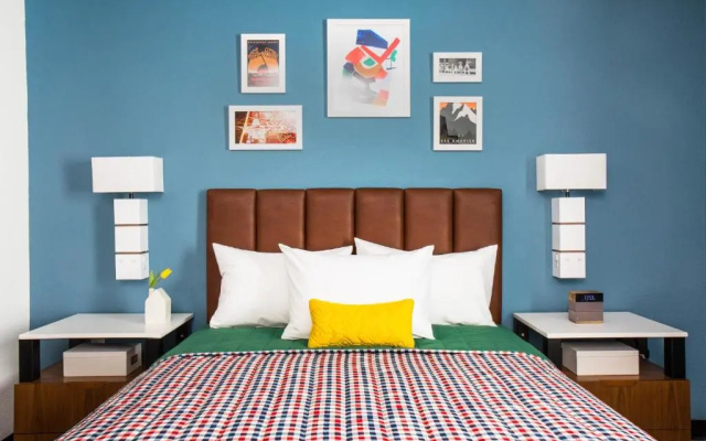 photo 3 of Uptown Suites Extended Stay Denver CO – Centennial