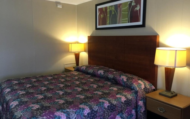 photo 2 of USA Inn