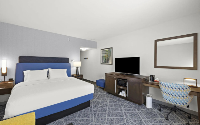 photo 5 of Hampton Inn & Suites Los Angeles/Hollywood