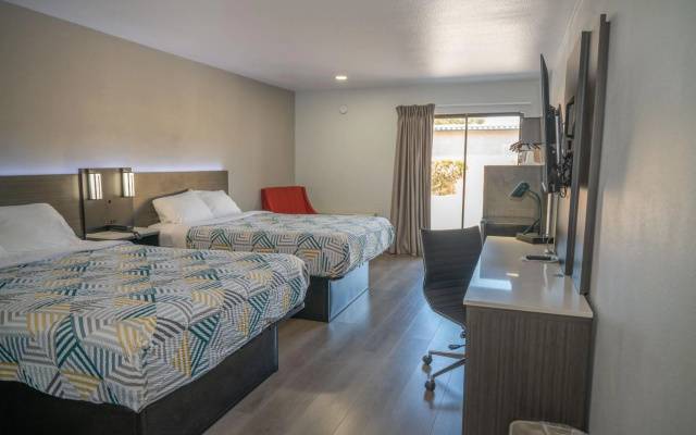 photo 4 of Motel 6 Soledad, CA