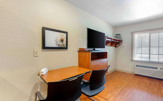 photo 4 of Extended Stay America Select Suites - Fort Lauderdale - Airport - West