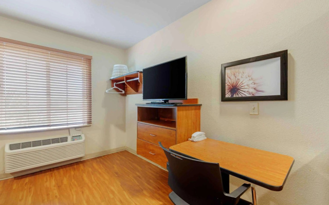 photo 5 of Extended Stay America Select Suites - Fort Lauderdale - Airport - West