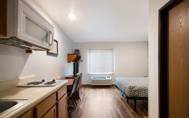 photo 2 of WoodSpring Suites Greenville Central I-85