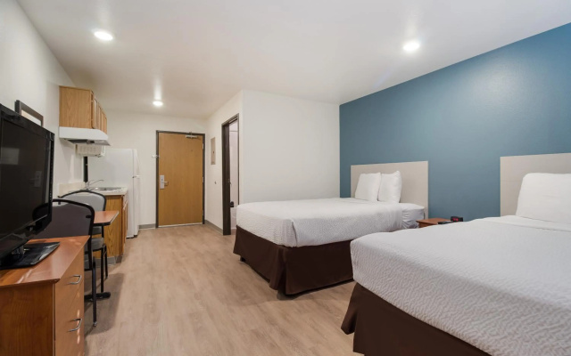 photo 2 of WoodSpring Suites Houston I-45 Airtex