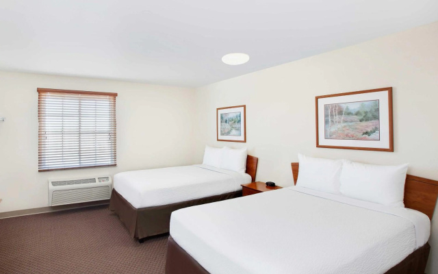 photo 3 of WoodSpring Suites Houston Willowbrook