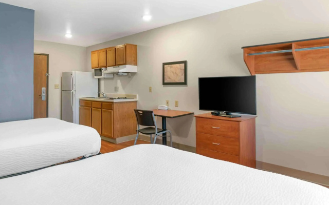 photo 3 of Extended Stay America Select Suites - Kalamazoo - West