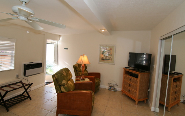 photo 5 of Venice Beach Villas