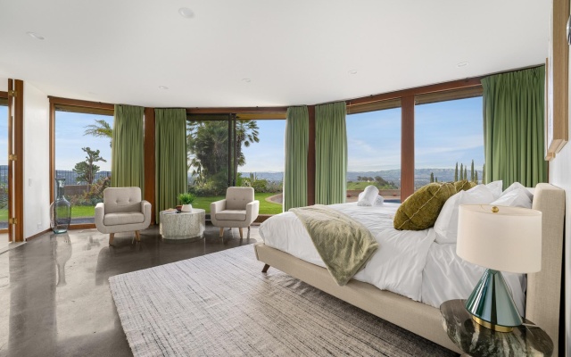 photo 4 of Via Vallarta - An Architecturally Significant California Modern Home
