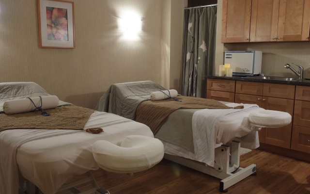 photo 3 of Viana Hotel & Spa