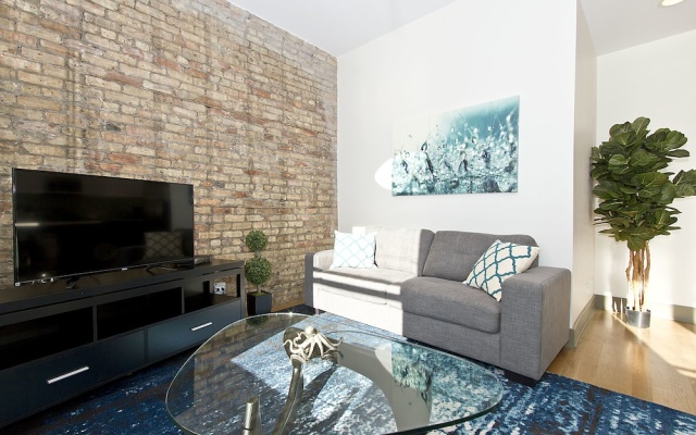 photo 2 of Vibrant 2BR in Wrigleyville by Sonder