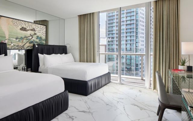 photo 4 of W Miami
