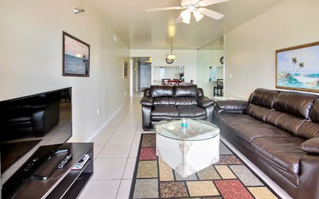 photo 2 of Villa Madeira #408