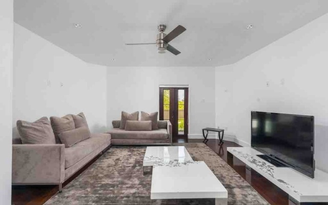 photo 3 of Villa Waterfront