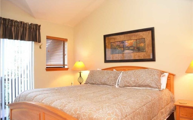 photo 4 of Village Point 202