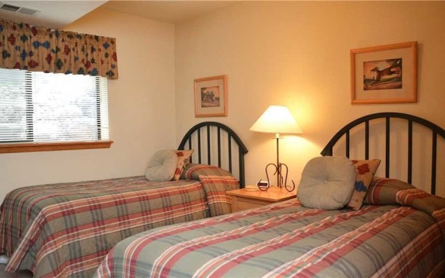 photo 5 of Village Point 202
