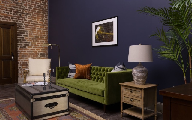 photo 5 of Vintage 1BR Central Business District Suites by Sonder