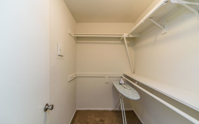 photo 5 of Visalia Apartment #873932 by RedAwning