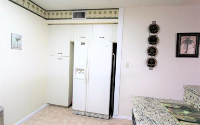 photo 4 of Vista Verde East 7-255 Two-bedroom Apartment