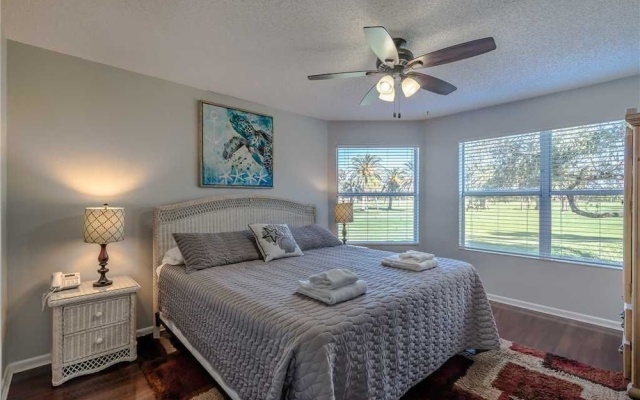 photo 4 of Vista Verde East - Two Bedroom Condo - 5-137