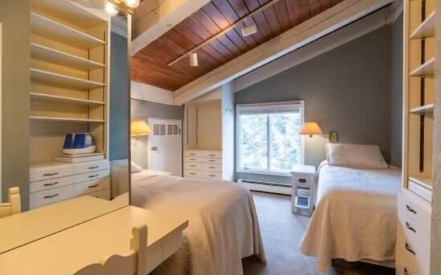 photo 2 of Vorlaufer Condos Short 3 Minute Walk to Vail Village and Gondola One by RedAwning