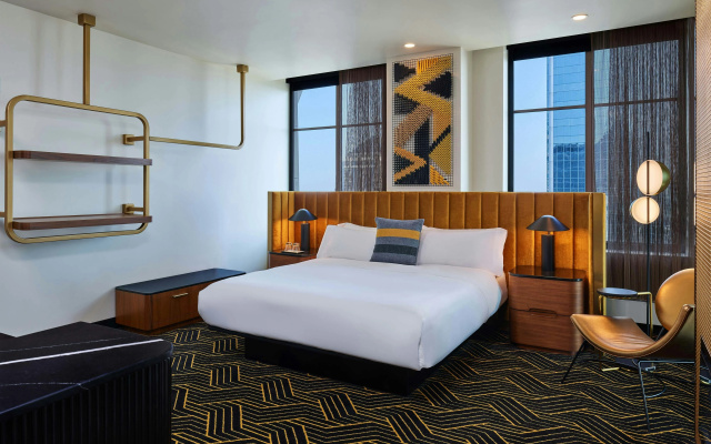photo 3 of W Minneapolis - The Foshay