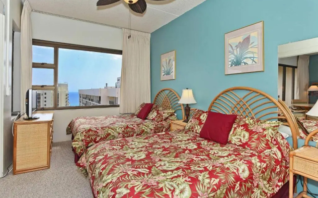photo 3 of Waikiki Banyan #3810-T2