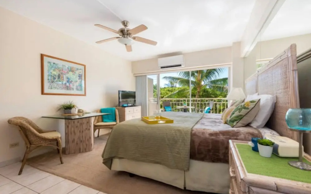 photo 2 of Waikiki Shore Ws305