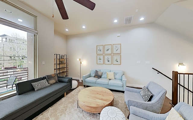 photo 3 of Washington Corridor All-suite W/ Gourmet Kitchen 3 Bedroom Townhouse