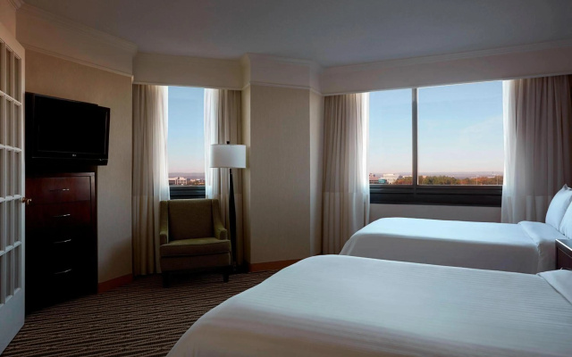 photo 4 of Washington Dulles Marriott Suites