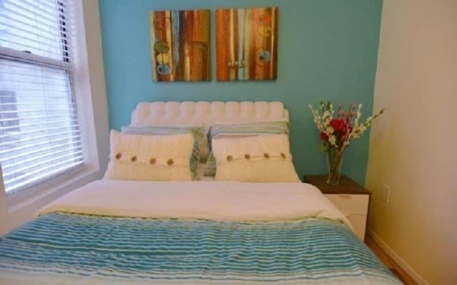 photo 2 of Washington Heights - Beautiful 3 Bedroom Apartment - RNU 65224