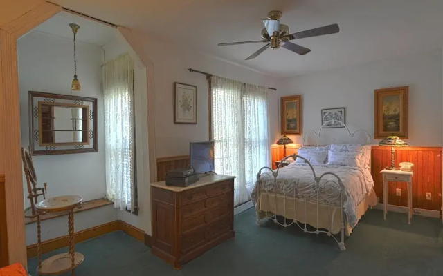 photo 5 of The Washington Irving Inn