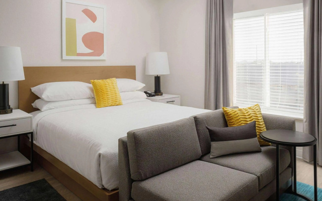 photo 4 of WaterWalk Extended Stay by Wyndham Jacksonville Deerwood Pk