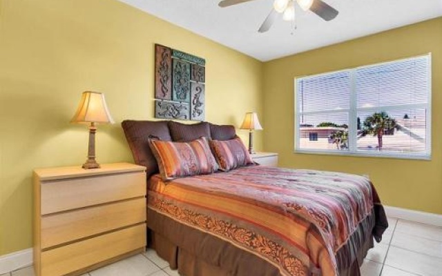 photo 2 of Waves-14 - Waves-14 St Pete Beach Beautif One-bedroom Apartment