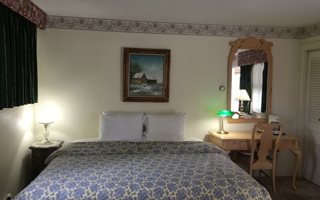 photo 4 of Weathervane Motel