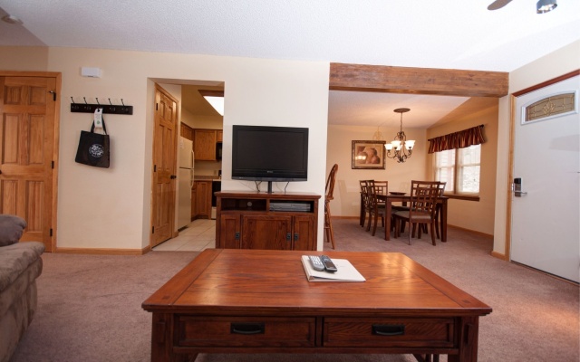 photo 3 of Wedgewood Lodge