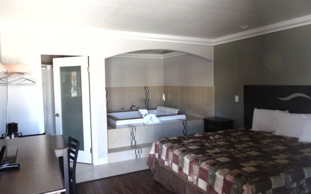 photo 4 of West Coast Inn - Near Gem Theatre