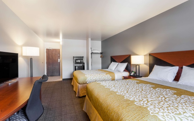 photo 4 of Days Inn & Suites by Wyndham Lancaster Amish Country