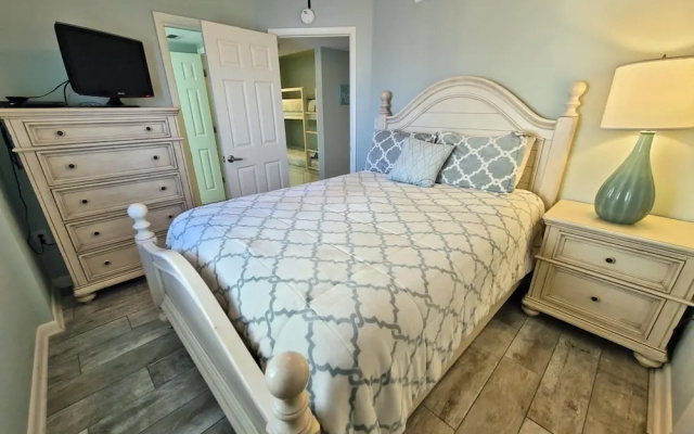 photo 2 of Westwind 301