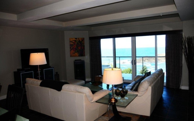 photo 3 of Whale Cove Inn