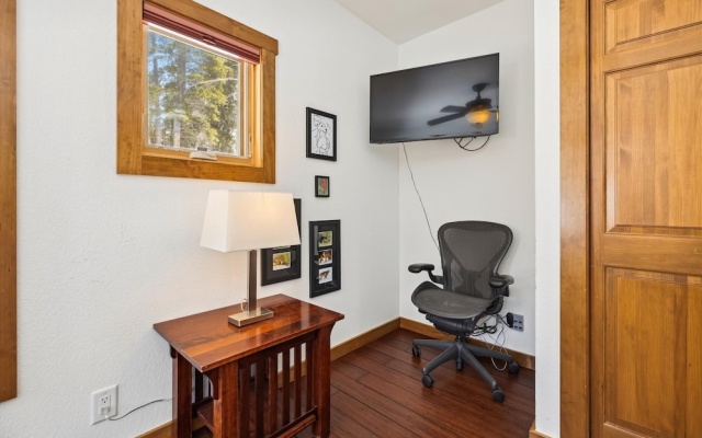 photo 2 of White Cap Lodge 4 Bedrooms 3 Bathrooms Townhouse