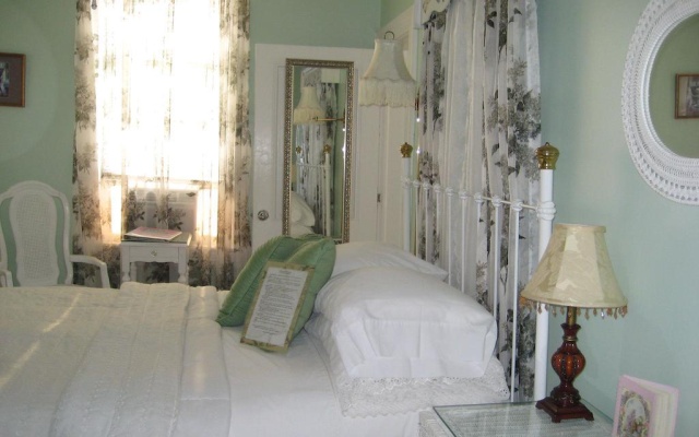 photo 5 of White Lilac Inn