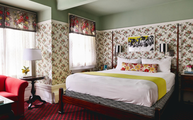 photo 3 of White Swan Inn