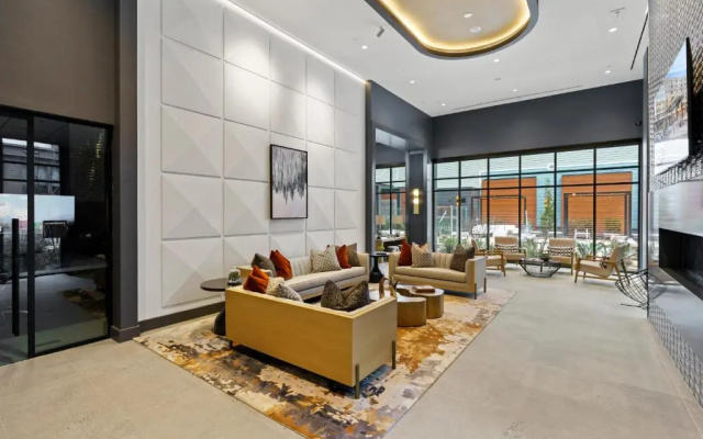 photo 2 of WhyHotel by Placemakr, Columbia