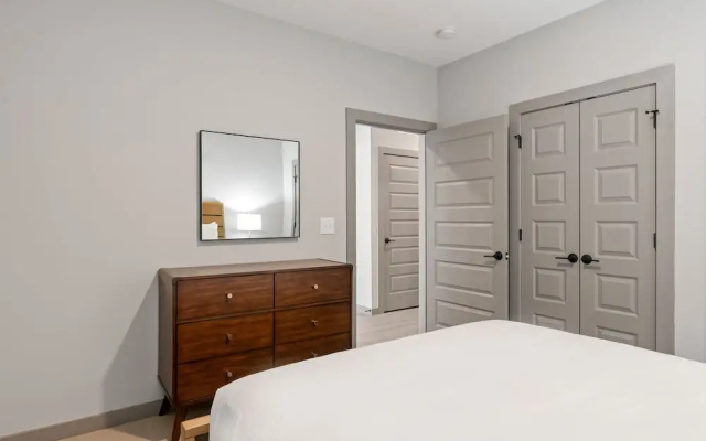 photo 4 of WhyHotel by Placemakr, Columbia