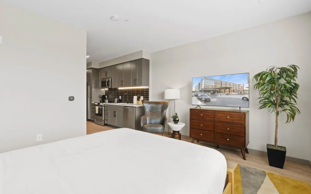 photo 5 of WhyHotel by Placemakr, Columbia