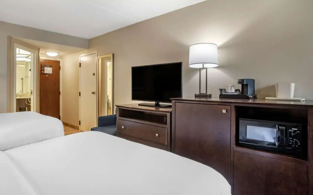 photo 5 of Comfort Inn & Suites Newark - Wilmington