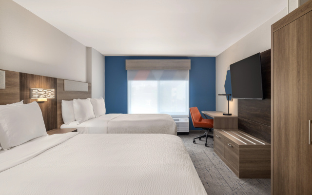 photo 4 of Holiday Inn Express Fayetteville – Fort Bragg by IHG